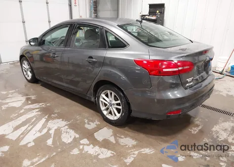 2018 Ford Focus Se z USA, uszkodzony, nr VIN 1FADP3F26JL231787